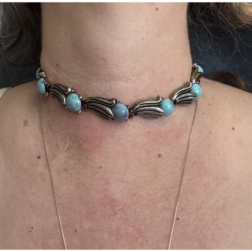Southwestern Faux Turquoise Plastic Cabochon Silver Tone Choker Necklace